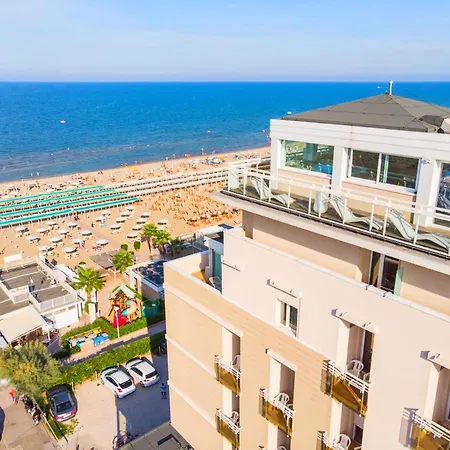Adlon - Fronte Mare Риччоне