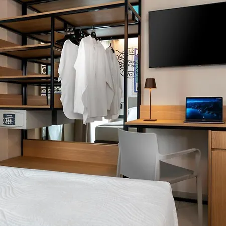 Adlon - Fronte Mare Riccione