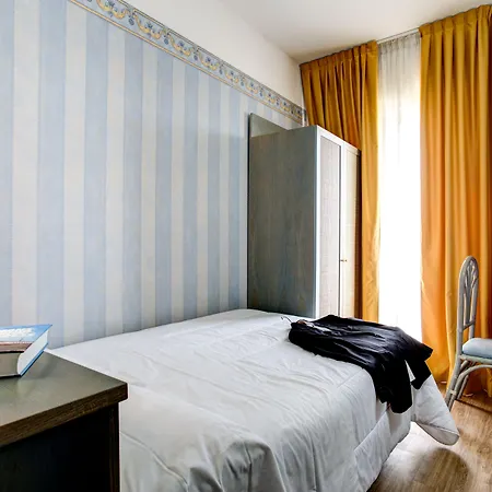 Hotell Adlon - Fronte Mare 3*