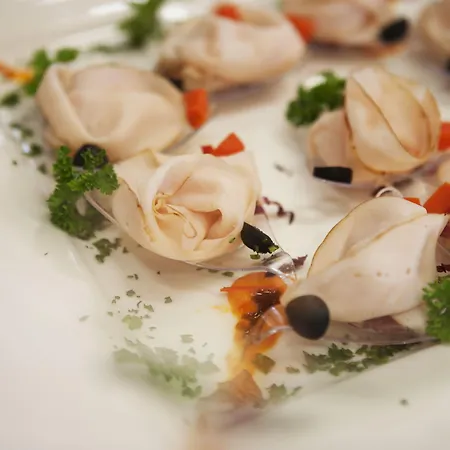 Adlon - Fronte Mare Hotell 3*