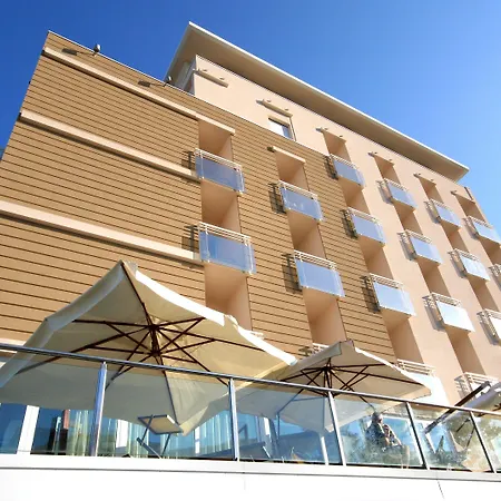 Hotel Adlon - Fronte Mare 3*