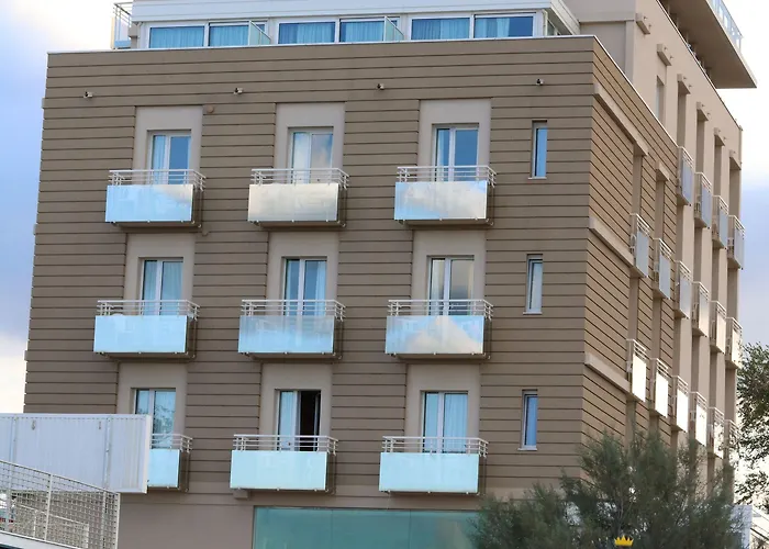 Adlon - Fronte Mare Hotel