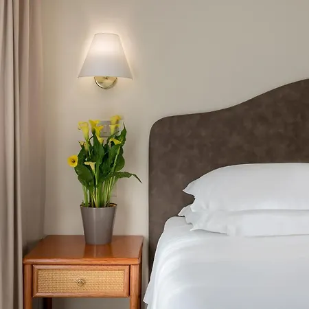 Adlon - Fronte Mare Otel