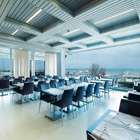Adlon - Fronte Mare Riccione