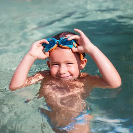 Adlon - Fronte Mare 3*