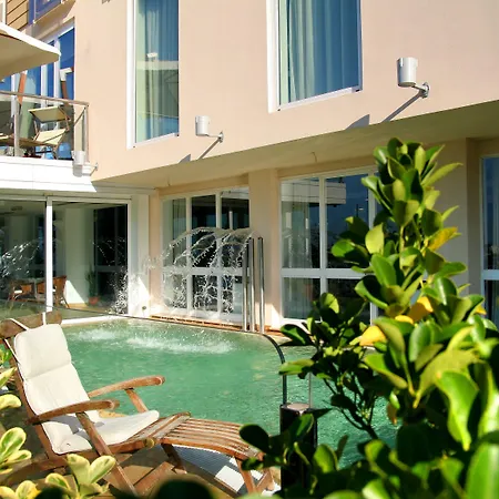 فندق Adlon - Fronte Mare ريتشيوني