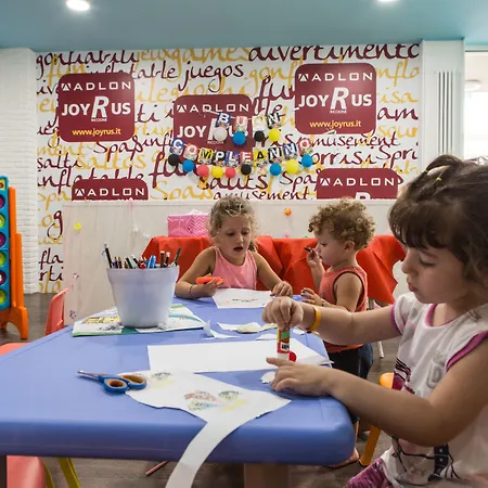 Adlon - Fronte Mare Hotel Riccione