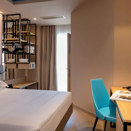 Adlon - Fronte Mare Otel