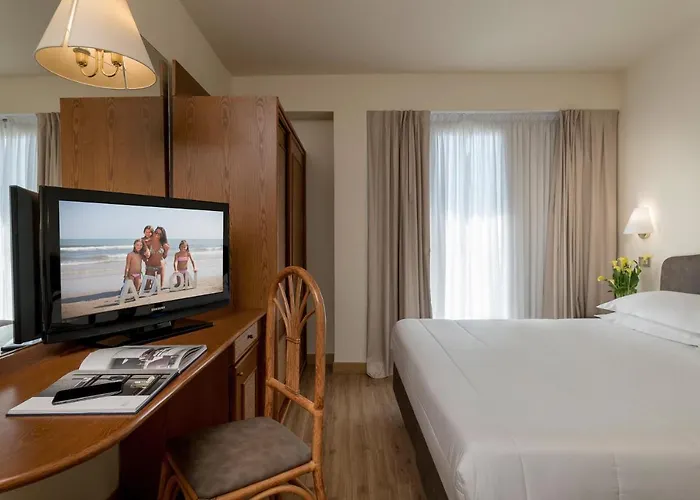 Adlon - Fronte Mare 3*