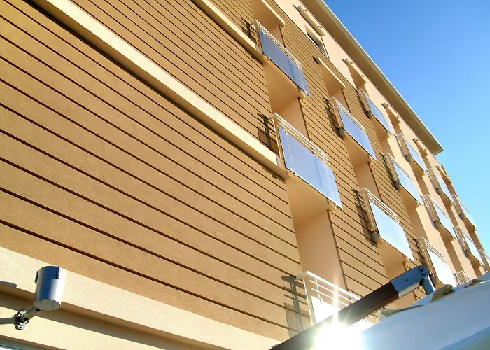 Adlon - Fronte Mare فندق ريتشيوني